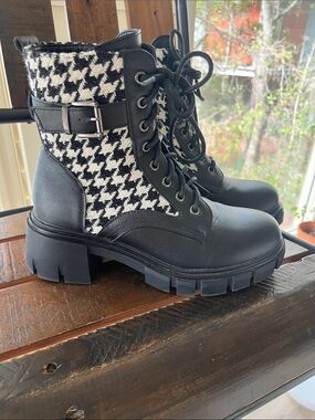 Black & White Houndstooth Lace-Up Combat Boots with Buckle
